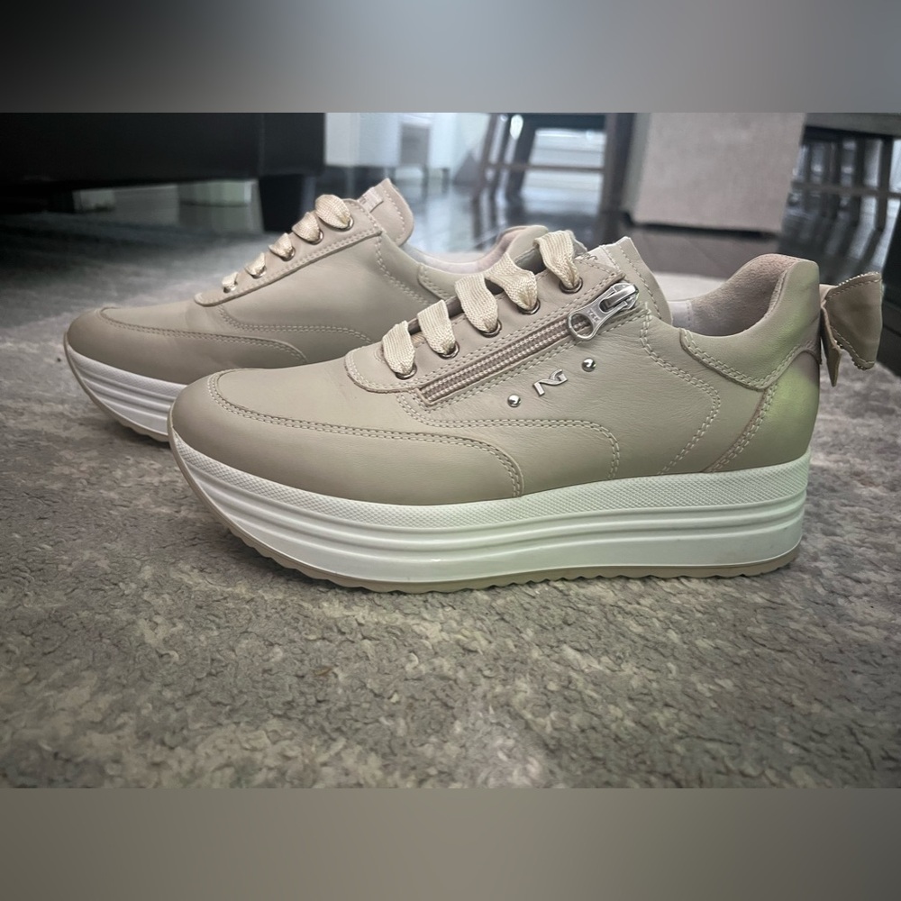 Nero Giardini Leather Sneakers